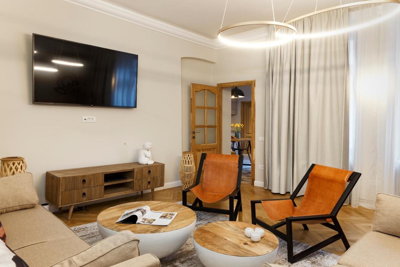 Postavarului8 Braşov Exterior foto